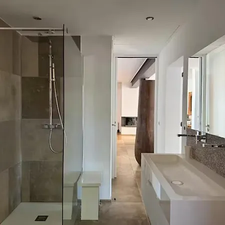Villa Read Profile Host Before Request - Sea View Villa