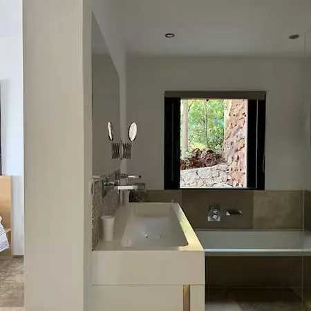 Read Profile Host Before Request - Sea View Villa Villa